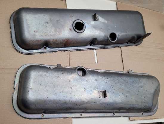 Mid Year big block valve covers.....new...